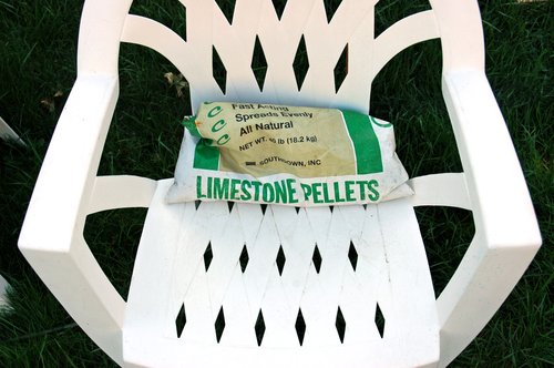 Gardener's Tools:  Limestone Pellets