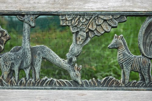 Garden Bench Motif