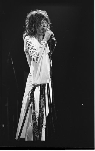 1974-Aerosmith-Steven-Tyler